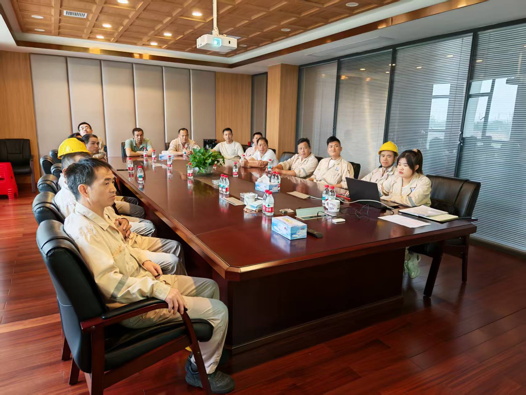 ̫�����Ź����²���֯˫��Ԥ���������ֻ����輰 5G+ϵͳ ������ҵ������ѵ